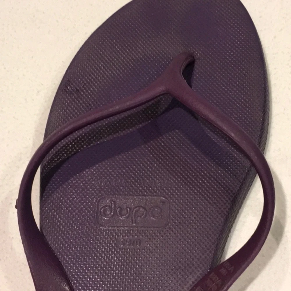 Dupe All-Rubber Flip Flops Deep Purple